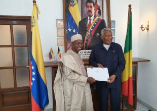 Thumbnail for the post titled: The Secretary General of APPO visits the Ambassador of Venezuela in Congo / Le Secrétaire Général du l’APPO chez l’Ambassadeur de Venezuela au Congo